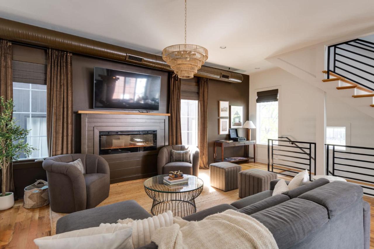 The Gambler - Pool Table Plus Rooftop with Firepit - Ferienwohnung Nashville