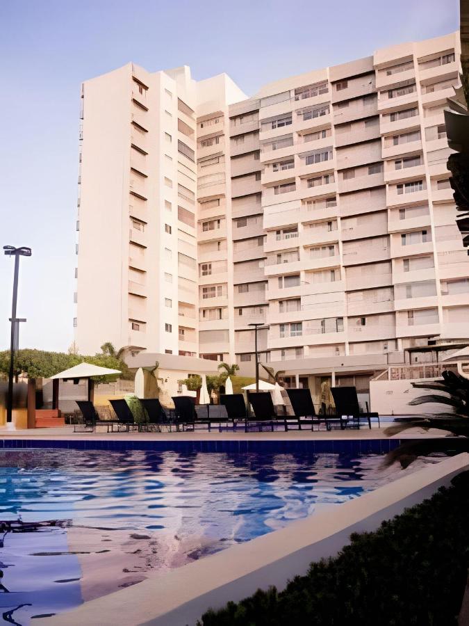 Flat com sacada e linda vista da cidade - Chambres d’hôtes Caldas Novas