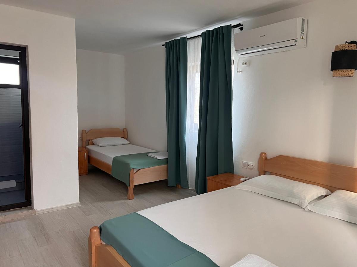 Driepersoonskamer met Eigen Badkamer