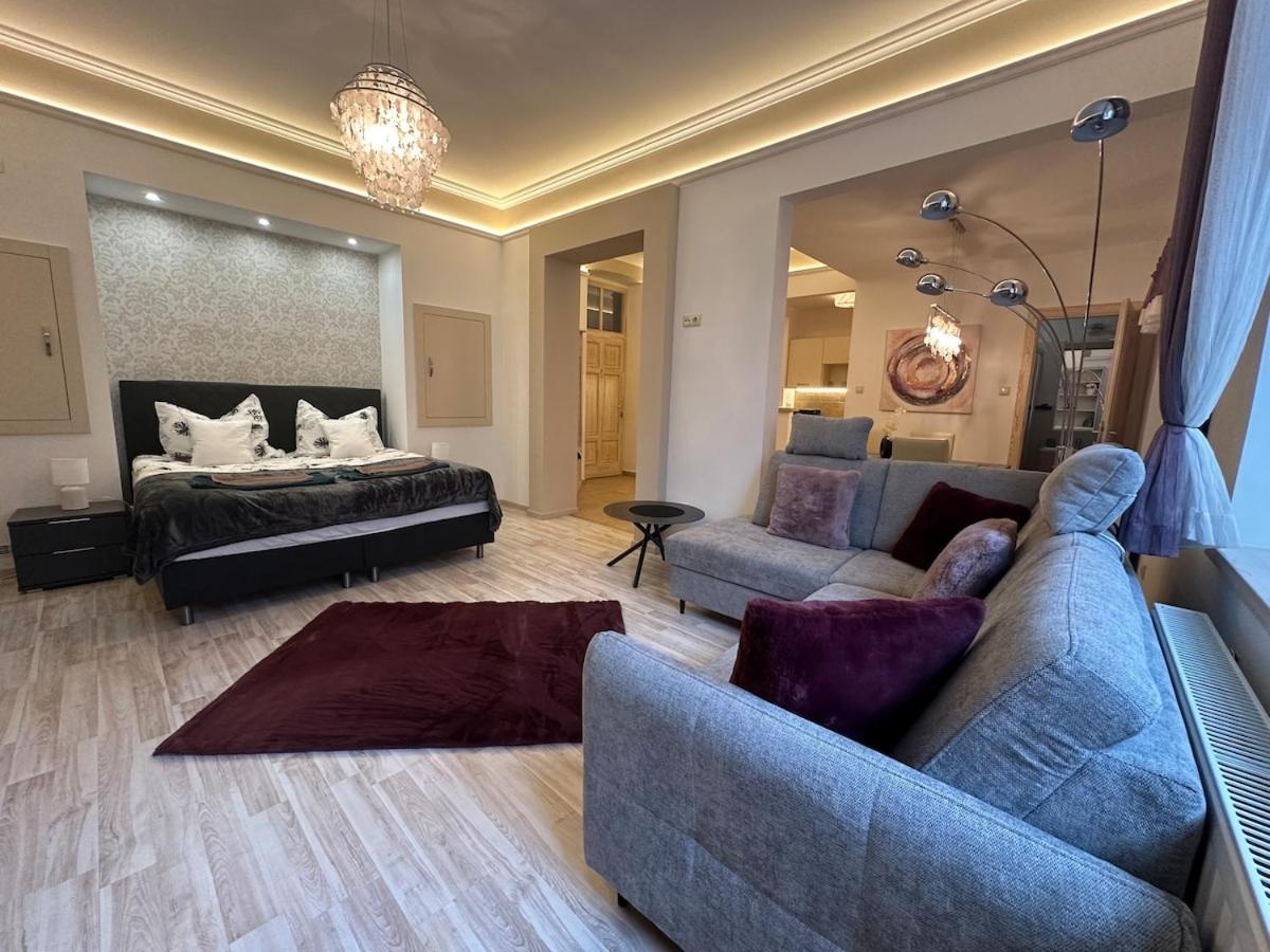 Király Apartman - Ferienwohnung