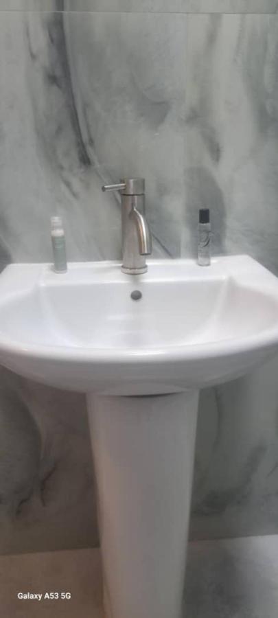 Malaax's Home - B&B Serowe