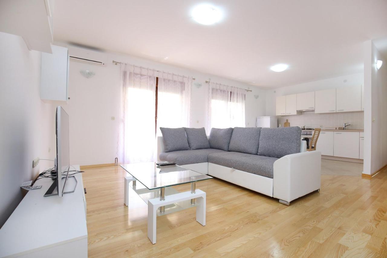 Apartment Borik Beach 86 - Ferienwohnung Zadar