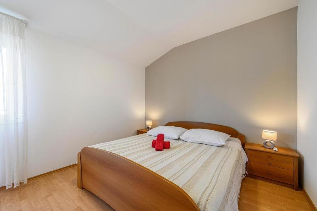 Appartement 2 Chambres avec Balcon et Vue sur la Mer
