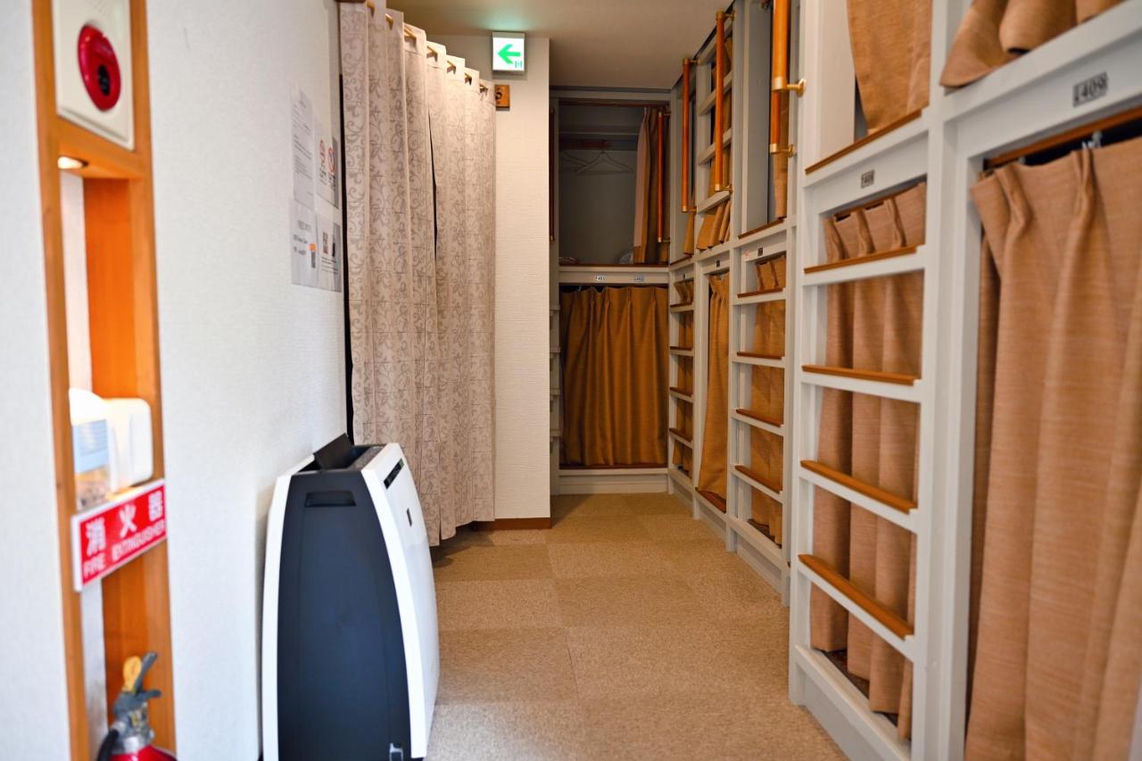 Single Bed in 10-Bed Dormitory Room