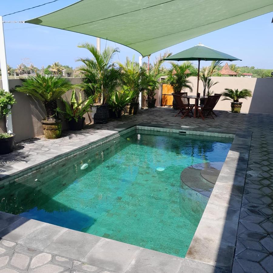 Pebble Beach Bungalow in Medewi Yeh Sumbul, Bali - B&B