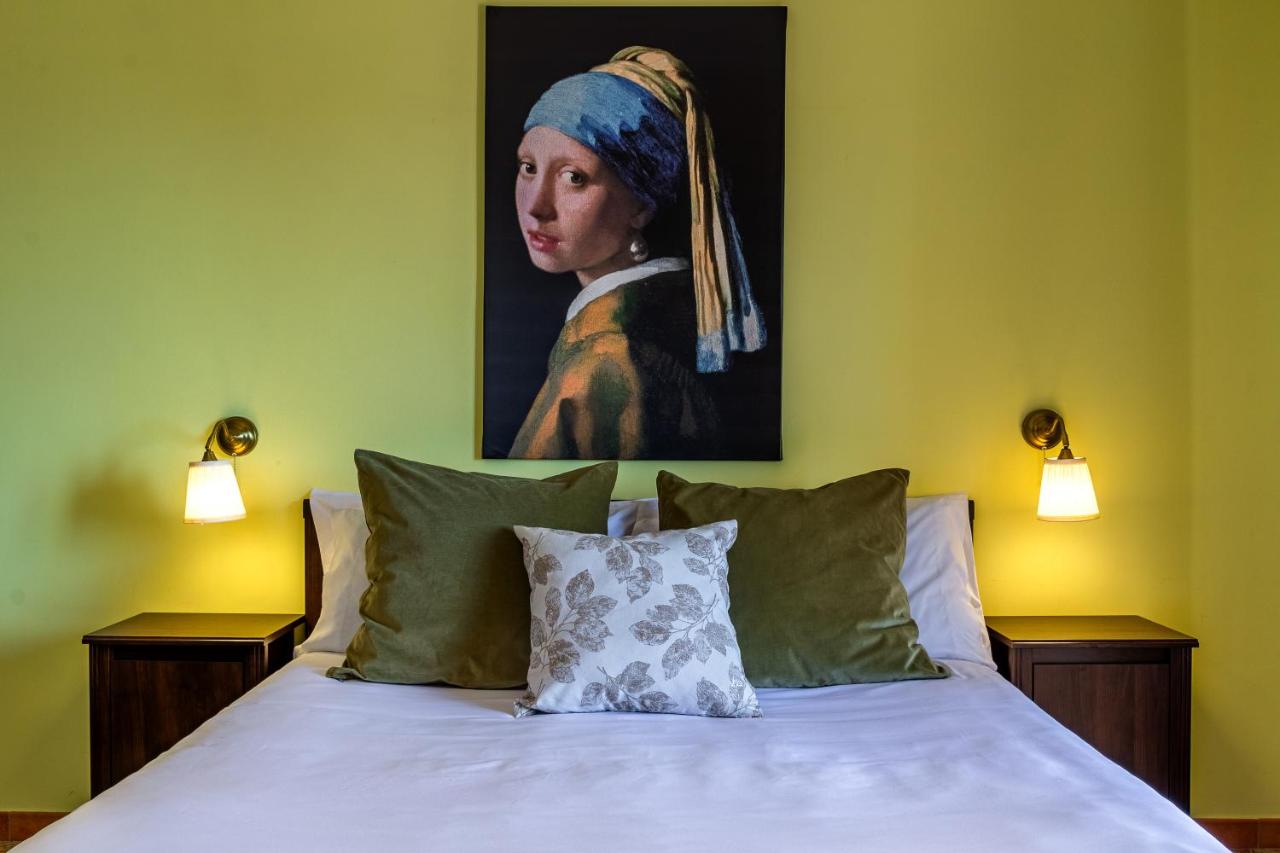 Four-Bedroom Standard Apartment