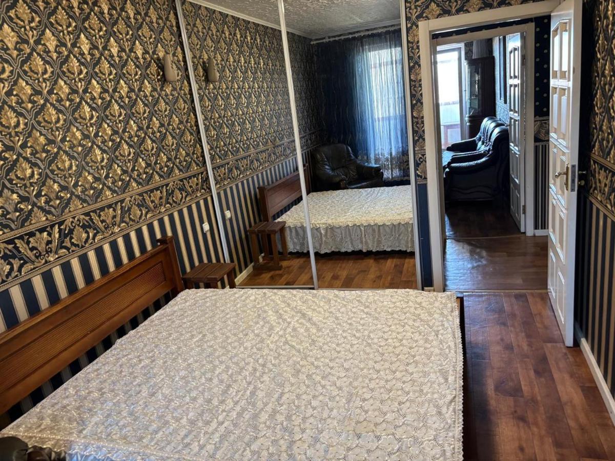 Джакузи! Двухкомнатная квартира, Героев Труда Французкий, бульвар,Барабашово - Bed and Breakfast Charkov