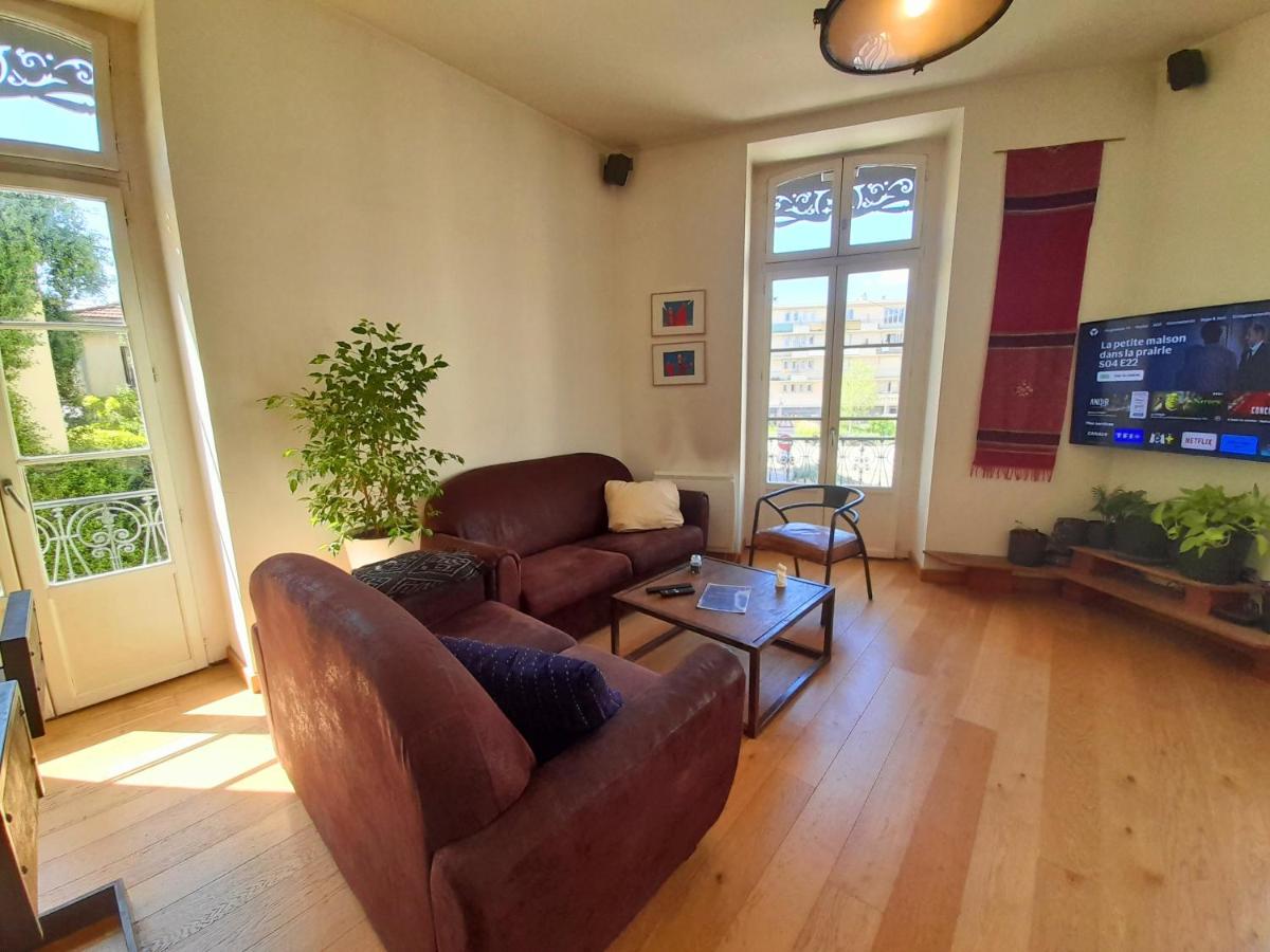 L'Oasis Lumière - T3 central, fibre, TV connectée - B&B Montpellier