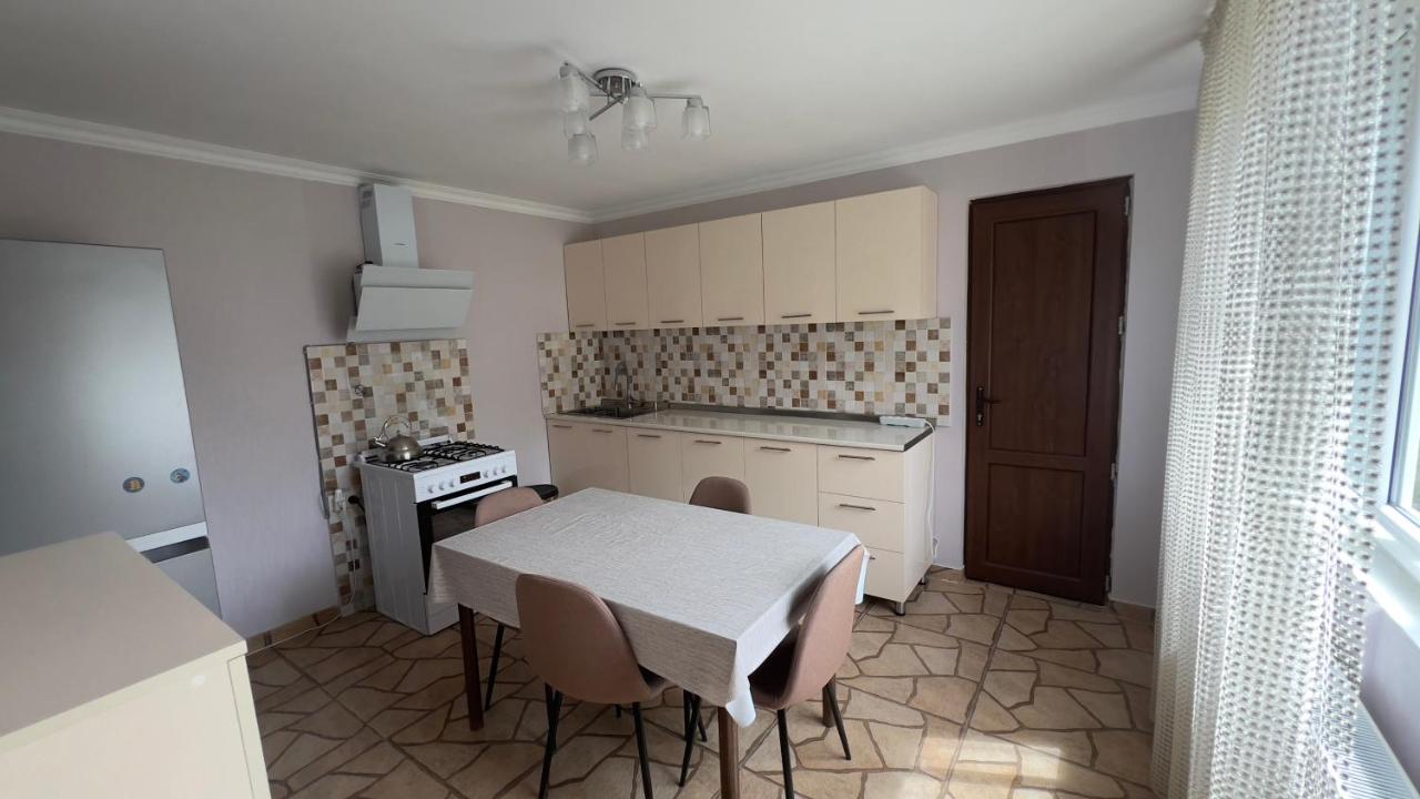 Family house - Chambres d’hôtes Achkhot’i