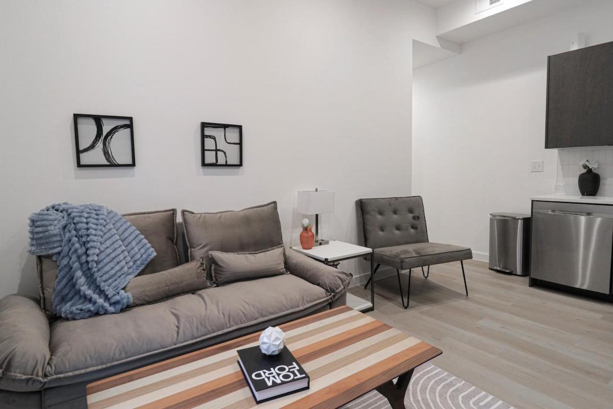 Unit 5 Cozy 1 Bed Room with Queen Bed plus Sofa Pullout - Chambres d’hôtes Washington