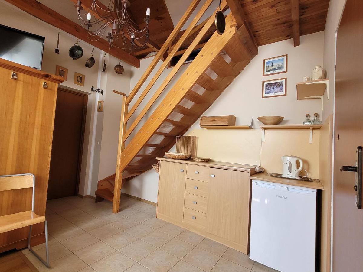 Camera Familiare con Bagno Privato
