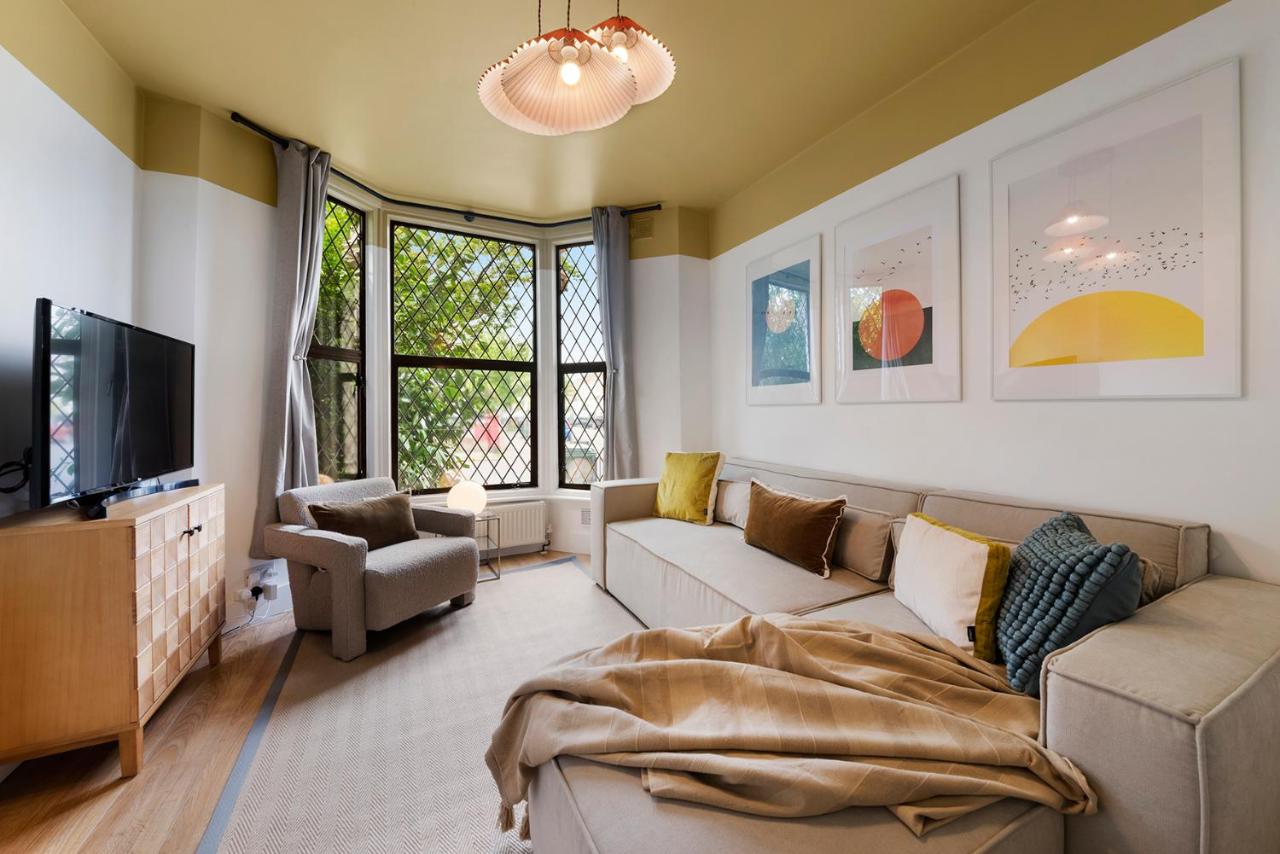 Peaceful Crouch Hill Flat by MoreThanStays - B&B Londra