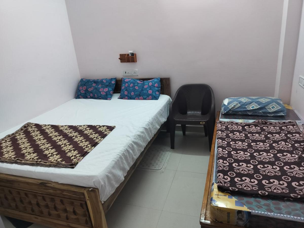 Chambre Double Deluxe (2 Adultes + 1 Enfant)