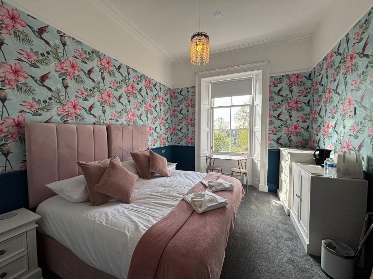 Chambre Deluxe Double ou Lits Jumeaux