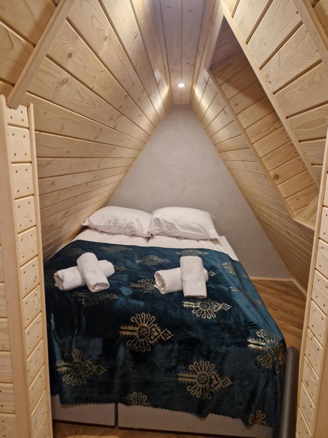 Deluxe Appartement met 2 Slaapkamers en Balkon