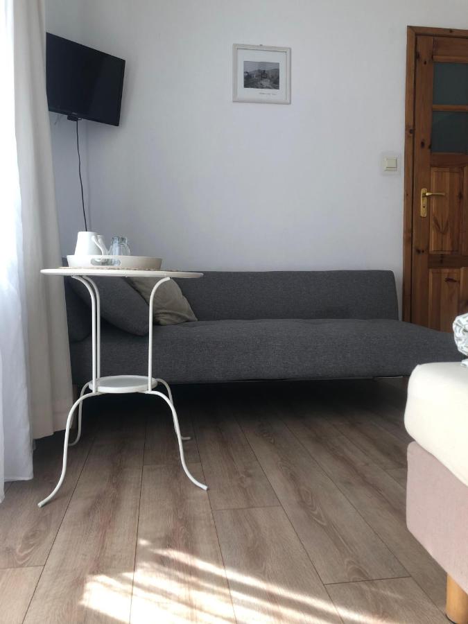 Dreibettzimmer mit Balkon