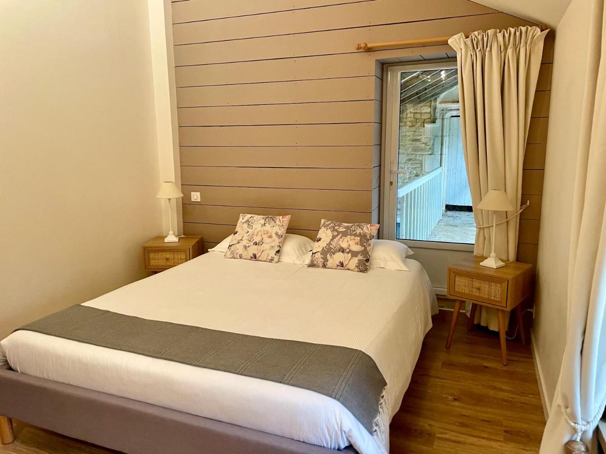 Kamer met Kingsize Bed en Uitzicht op de Tuin