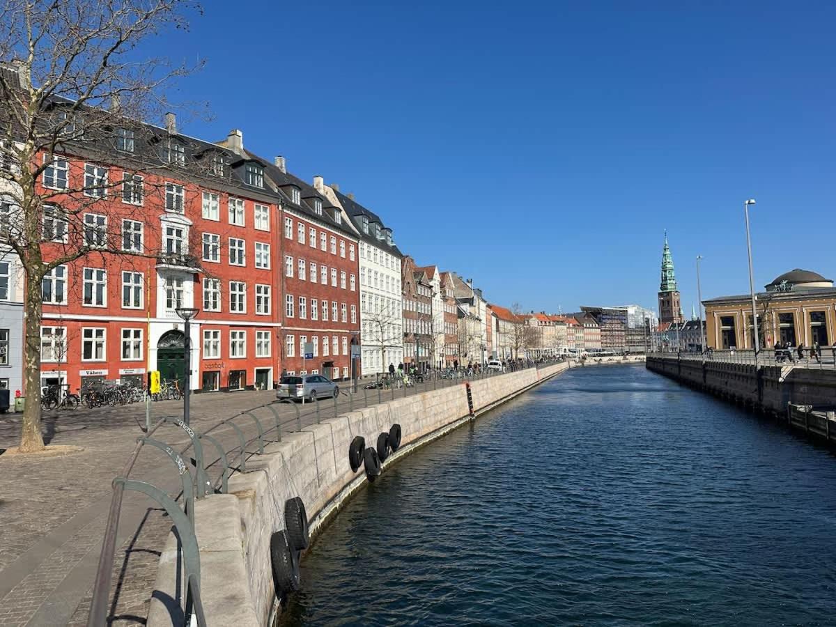 Deluxe 4 Bedrooms 180 m2 Canal View Prime Location - B&B Copenhagen