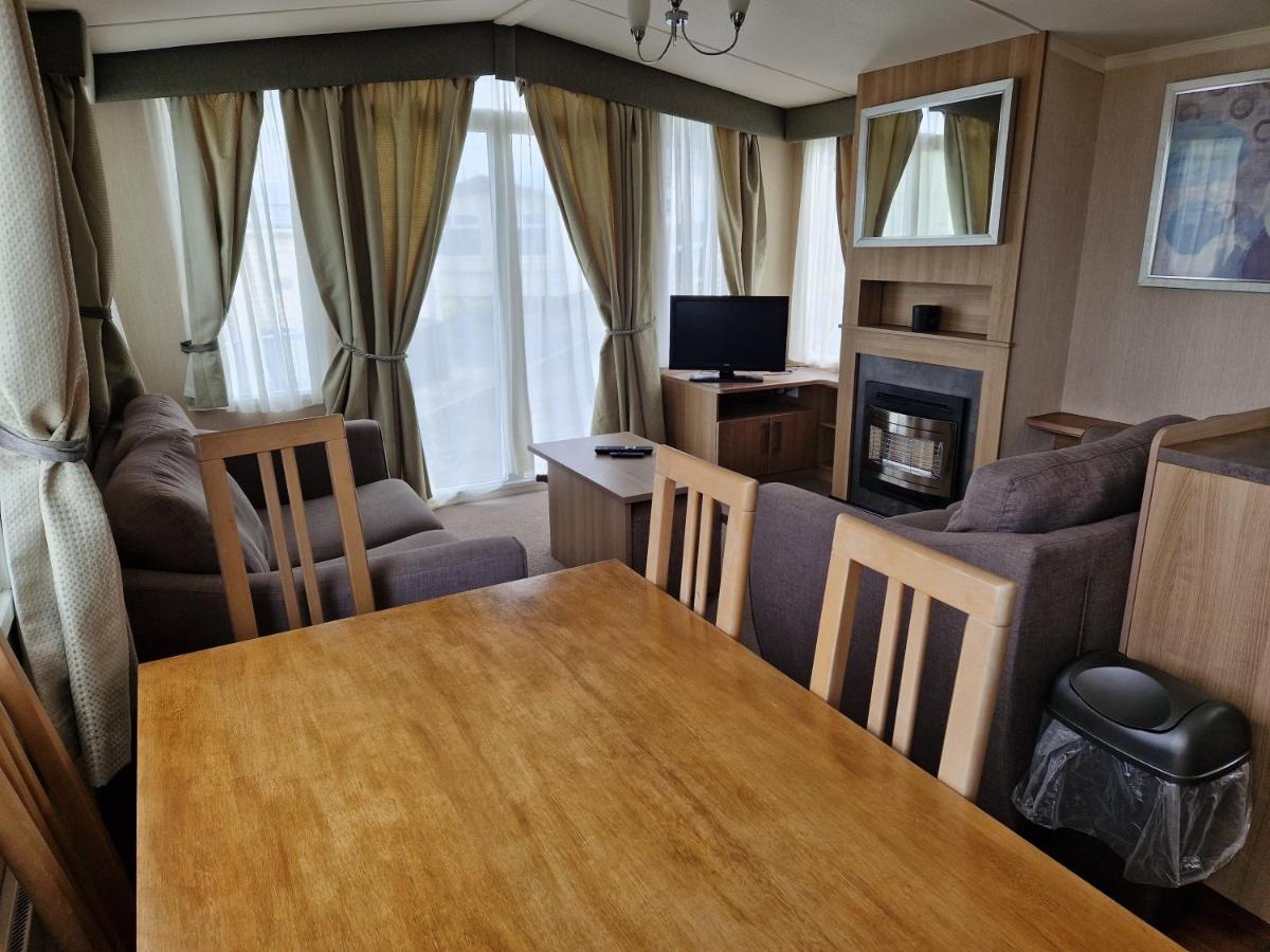 The Lookout 3 Bedroom Family Caravan Pet Friendly - B&B Aberystwyth