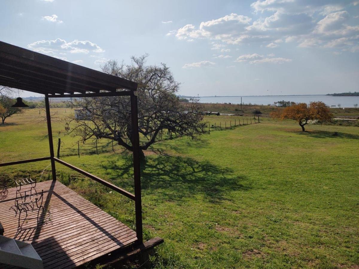 Casita del Río. Club de Campo Estancia Estrella Federal. - B&B