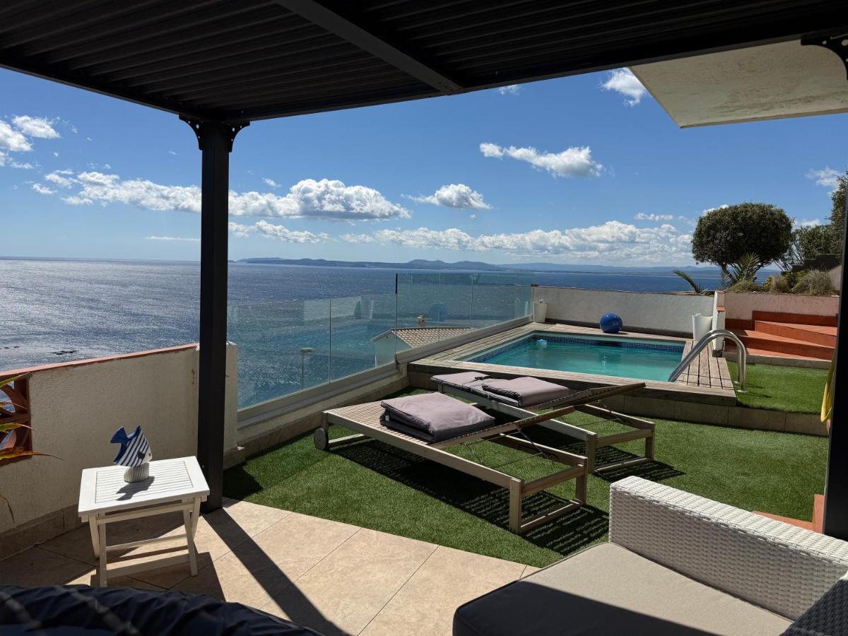 Villa à Canyelles, piscine et SPA à bulles privés , vue panoramique - B&B