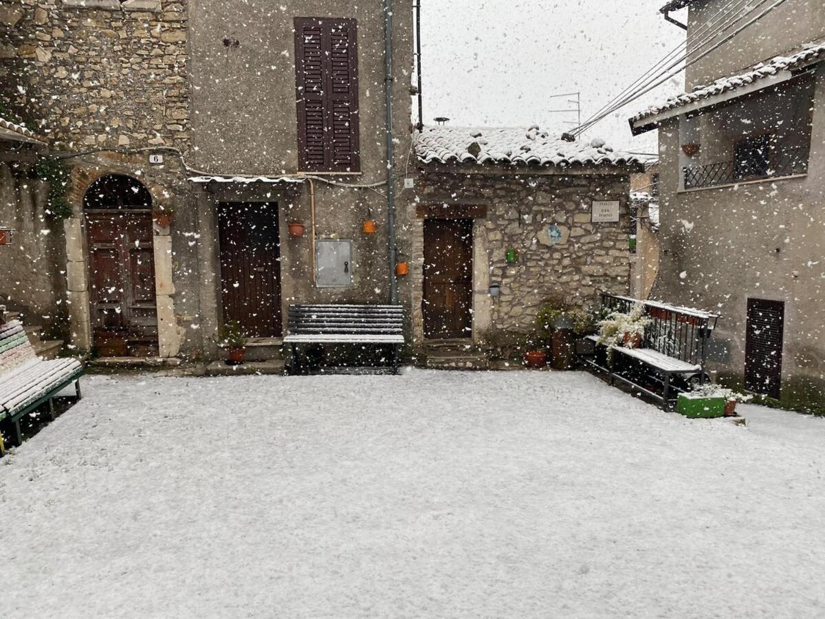 La casa nel borgo - Chambres d’hôtes Montesabinese