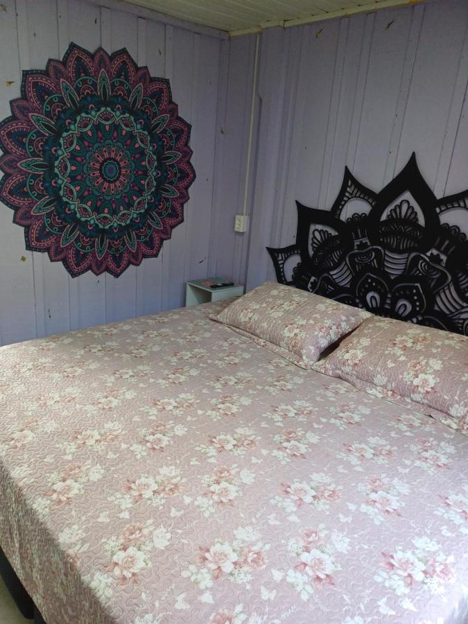 Pousada da Rê Ilha do Mel Encantadas - Bed and Breakfast Paranaguá