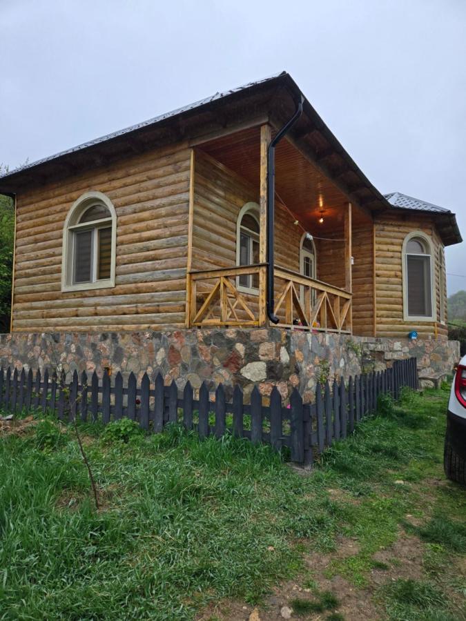 Shahdag wood house - Bed and Breakfast