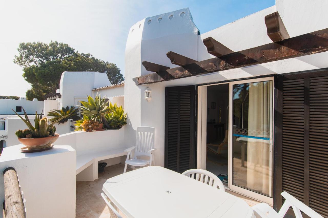 Acolhedor Apt T1, vista piscina , Balaia Golf Village - B&B Albufeira