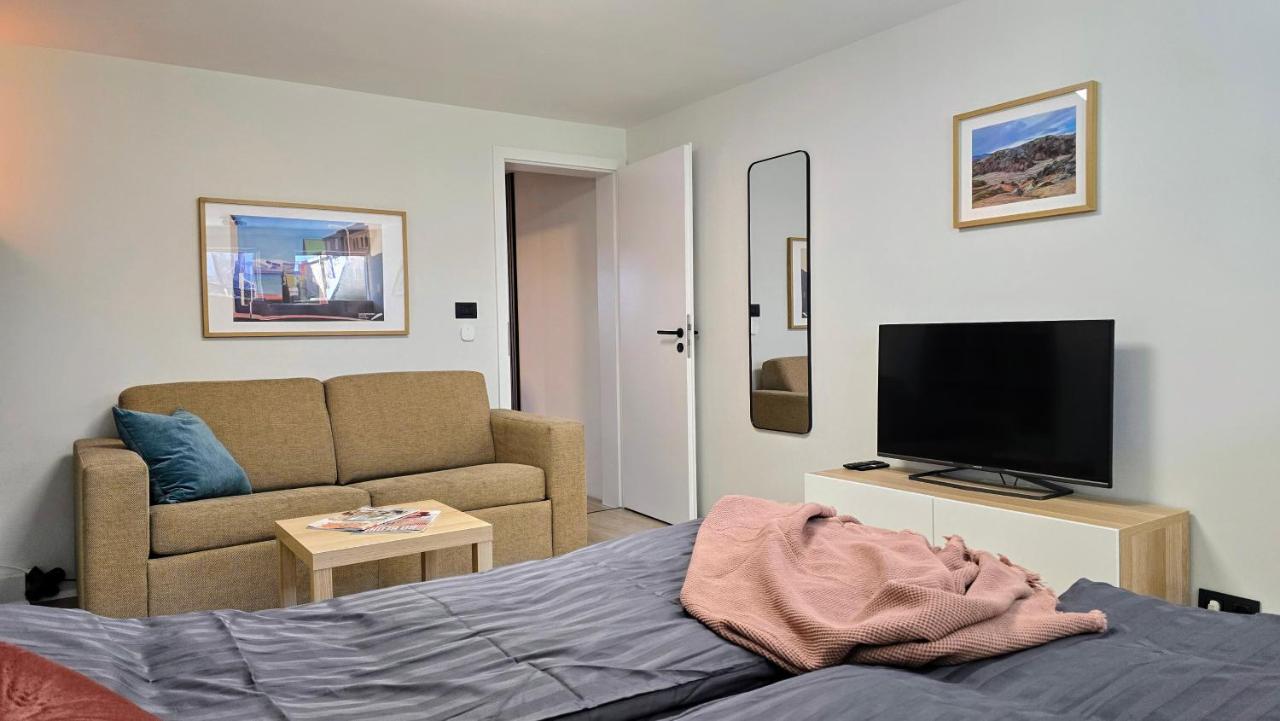 Reykjavík apartment in calm, central and leafy Laugardalur - B&B Reykjavík
