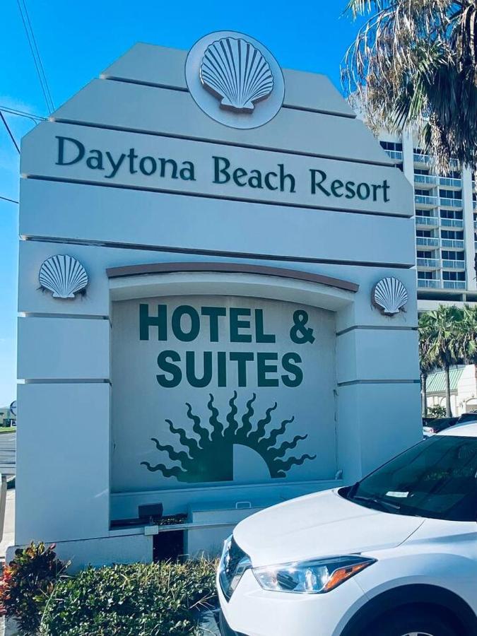 Breathtaking OCEAN FRONT Condo in Daytona Beach - Ferienwohnung