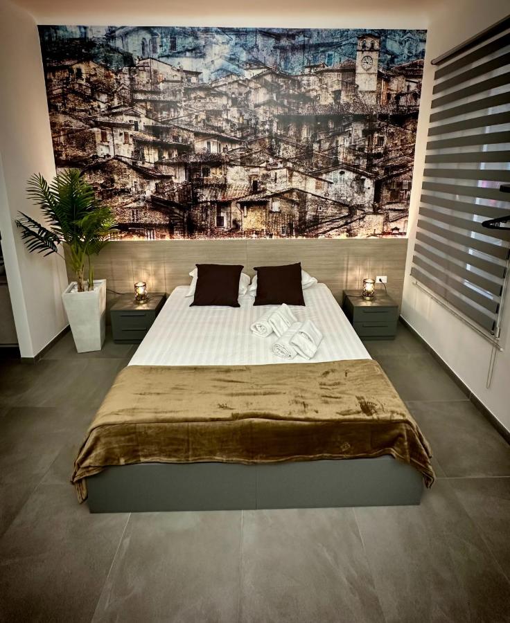 Estudio con cama extragrande