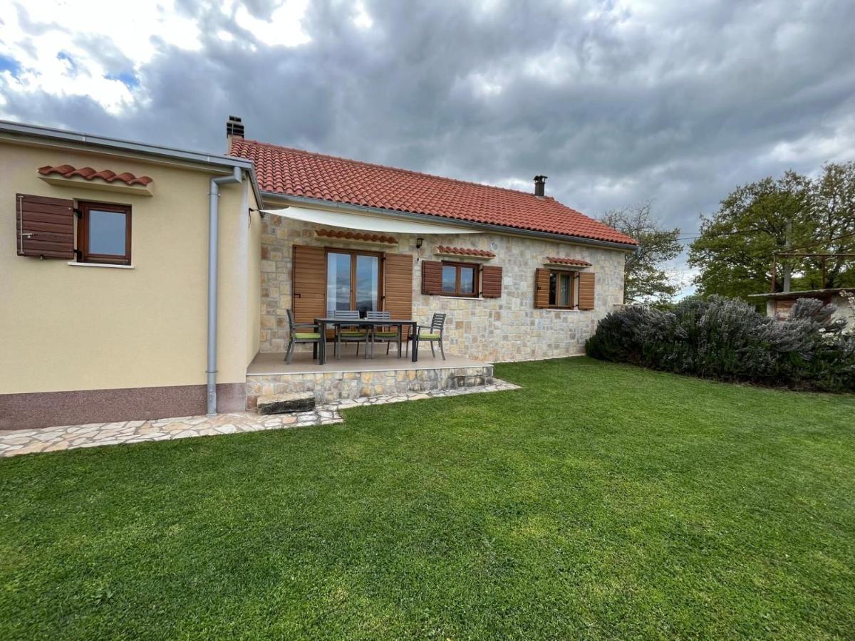 Holiday house Green Dream - B&B Obrovac