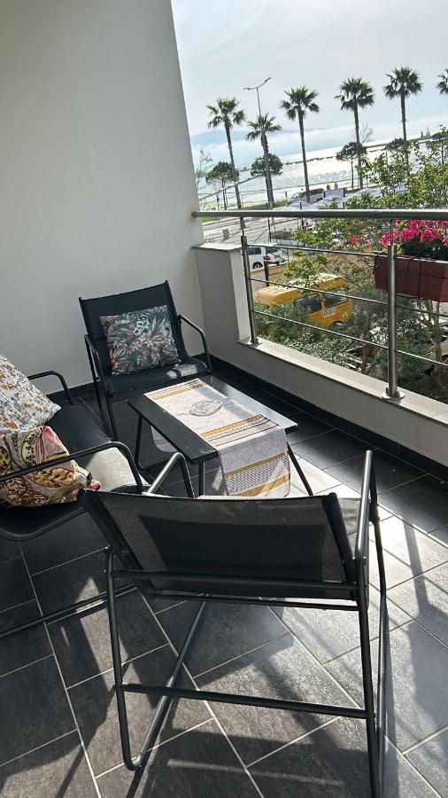 Appartamento Laura con vista Lungomare - B&B Valona