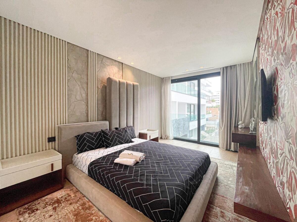 Tedy Panorama 5 Luxury 2BR Suite with Double Living Room & Stunning View - Chambres d’hôtes Tanger