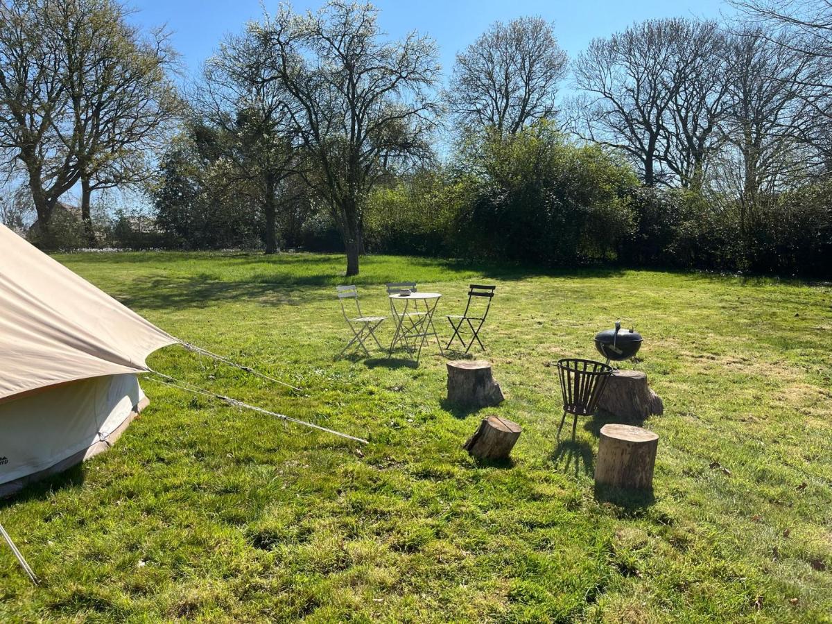 Tente glamping "bluebird" à la Ferme de la Chevêche - Bed and Breakfast Fosses-la-Ville