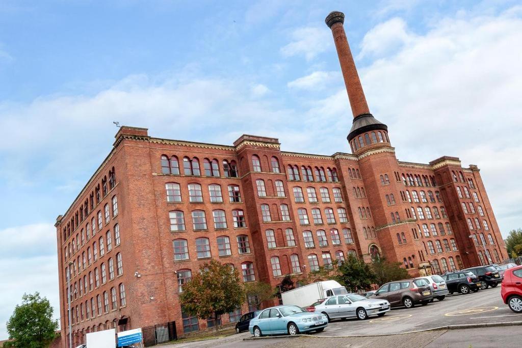 Chic Mill Apt with Canal Views - B&B
