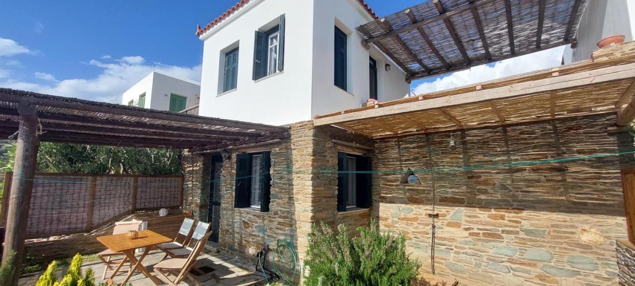 Cycladic house with a view - B&B Batsíon