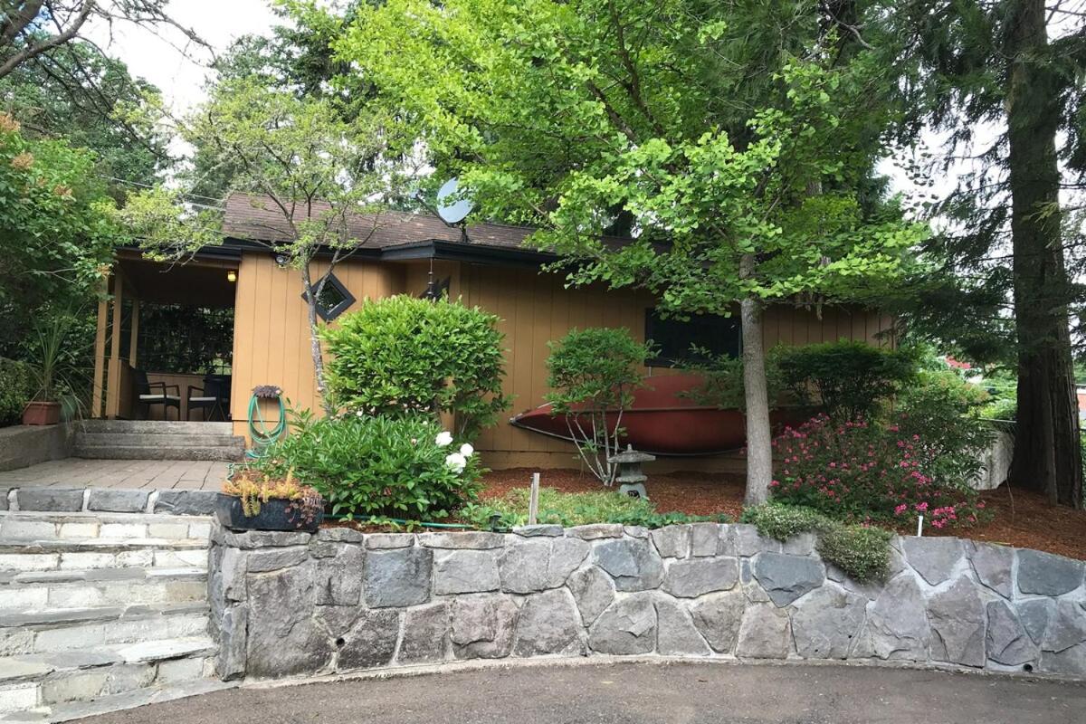 Myrtle Cottage Guesthouse West Salem - B&B Salem