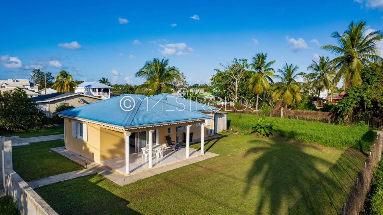 Villa Perrin Évasion à la campagne à 9 min de l'aéroport de la Guadeloupe - Chambres d’hôtes Les Abymes