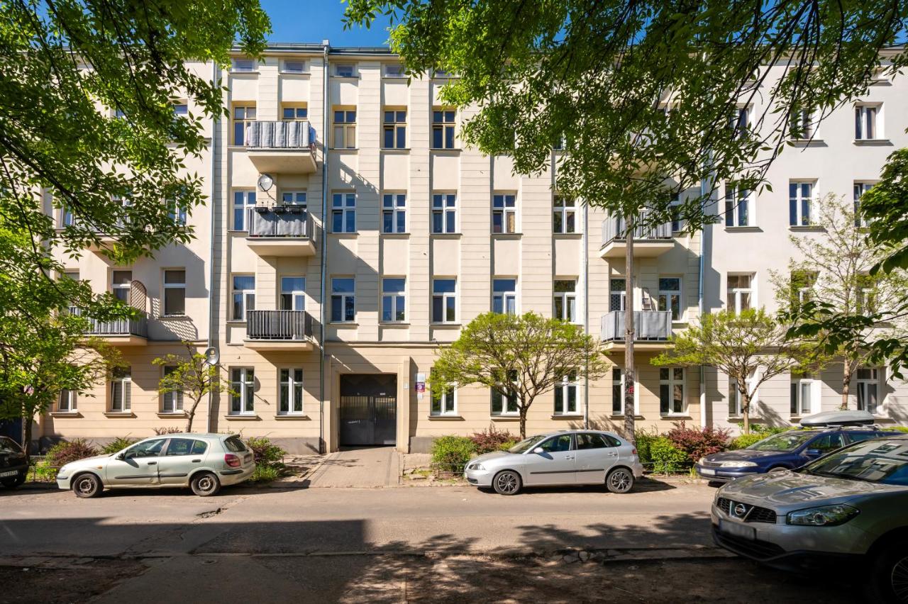 Drewnowska Modern Space Apartment - B&B