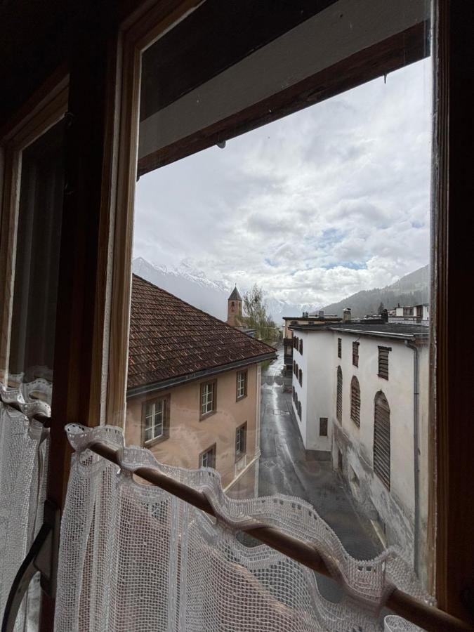 Tweepersoonskamer met Gedeeld Toilet