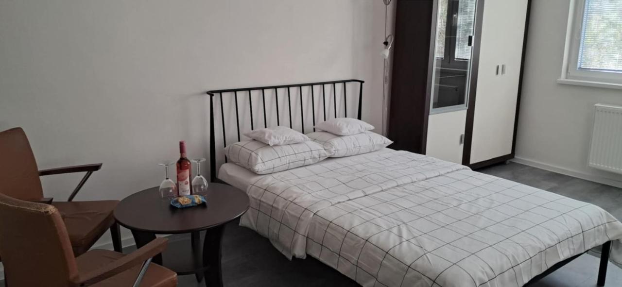 One-room apartment-around Bojnice - B&B