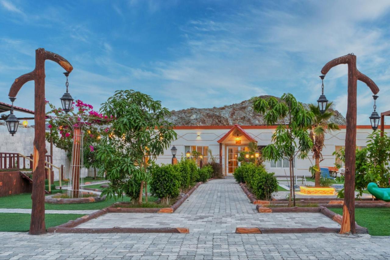 800 Mountain Resort Vacation House - B&B Fujairah