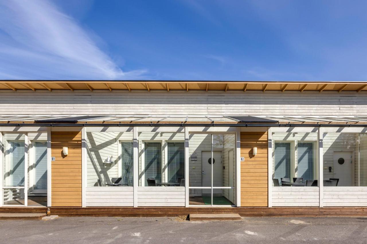 Rantahiekka B 2, lasitettu terassi ja ilmastointi - B&B