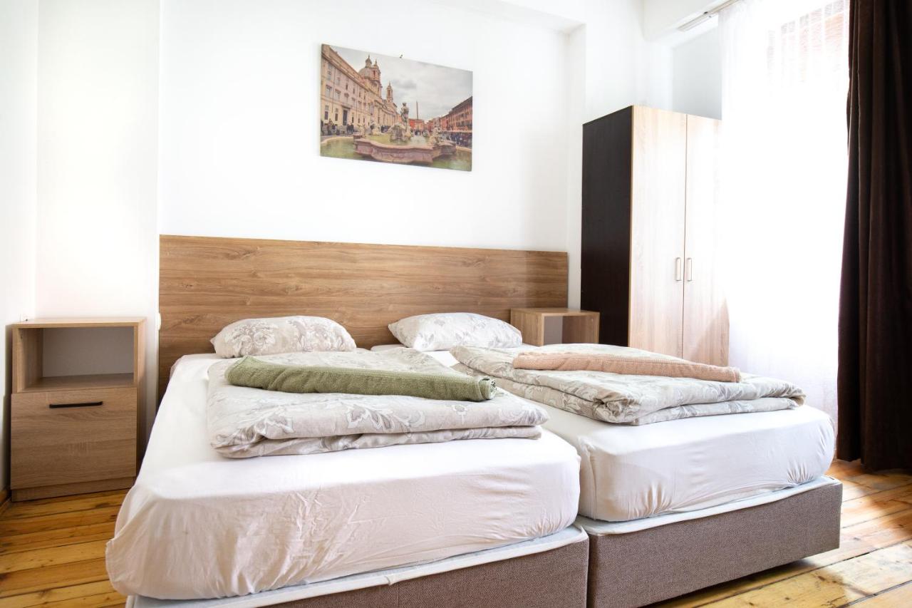 Camera Matrimoniale/Doppia con Letti Singoli con Bagno Privato