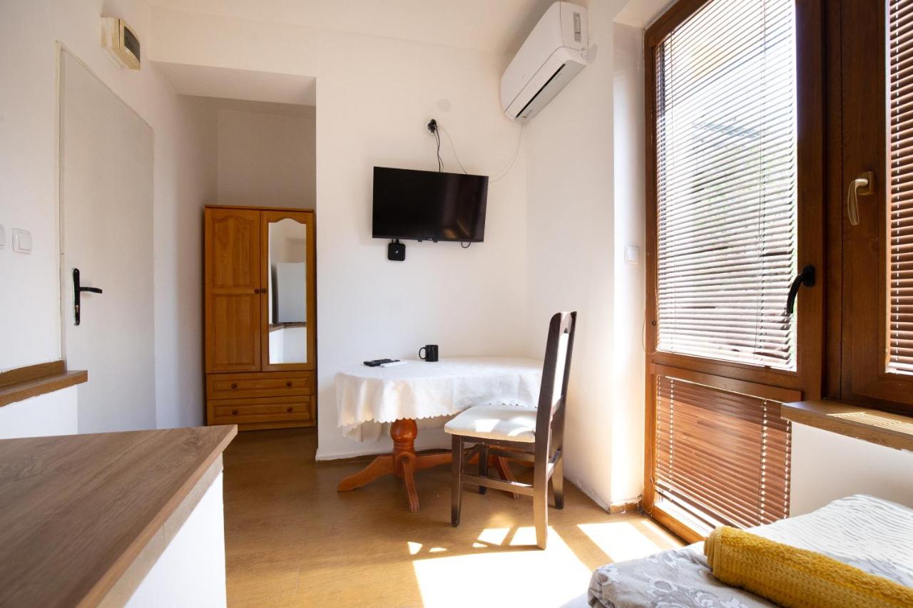 Single Room with Private Bathroom
