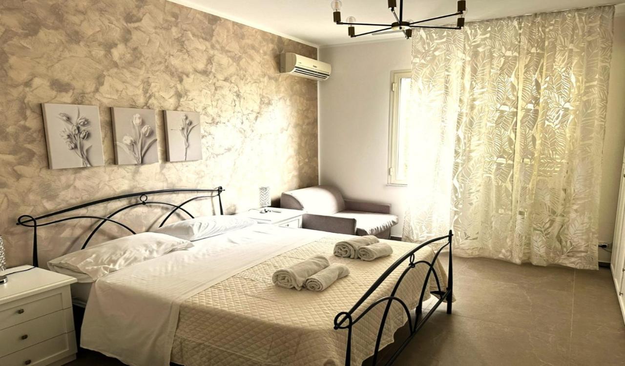 One-Bedroom Apartment with Balcony and Sea View