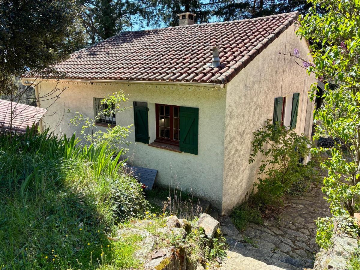 La villa Les Rosiers en Cévennes - B&B