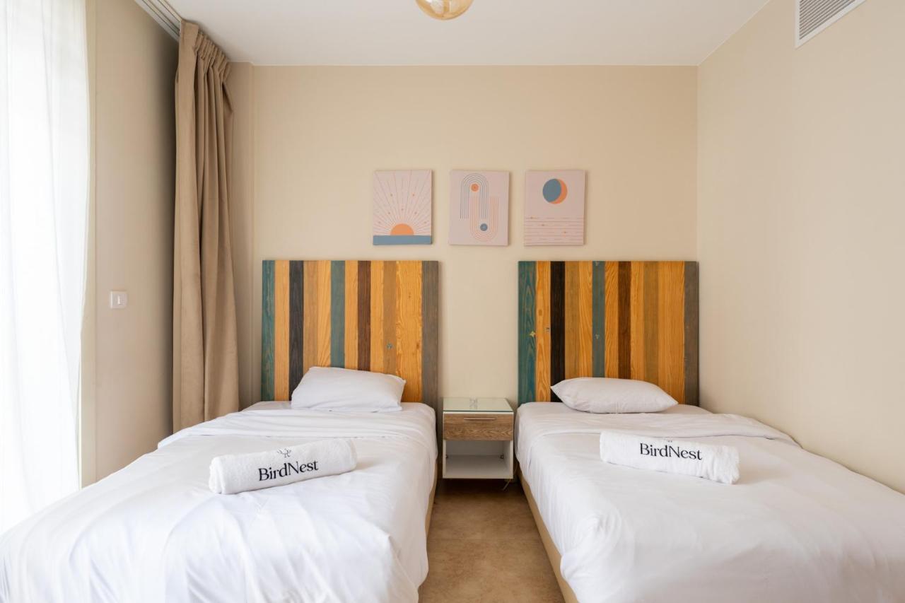 Apartamento de 2 dormitorios con vistas al agua